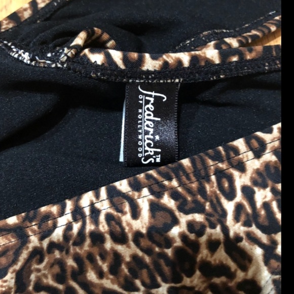 Rare frederick’s of Hollywood cheetah leopard monokini. Size L - Picture 4 of 5